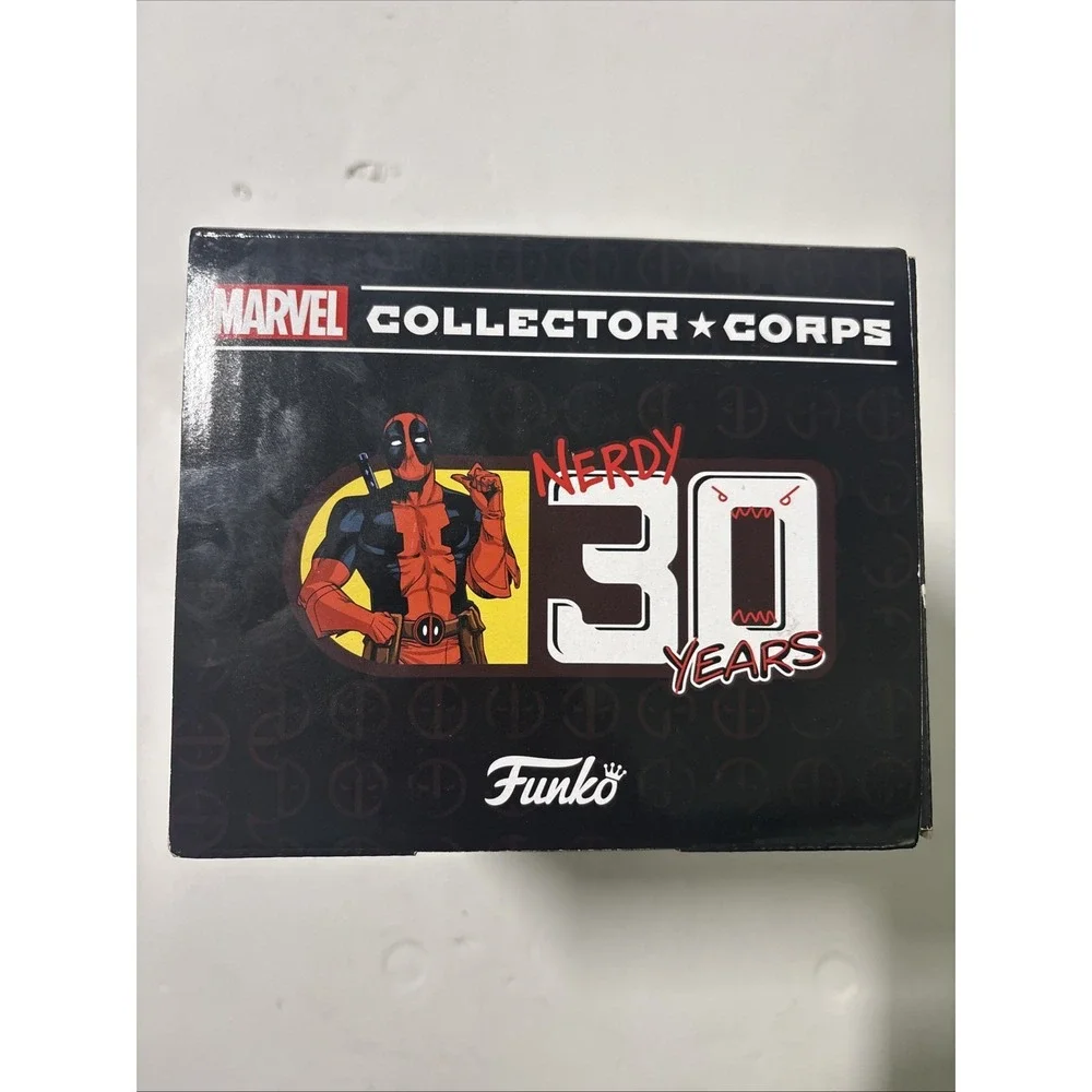 Deadpool 30th Anniversary Marvel Collector Corps 4/5pcs Shirt XL No Pin Nerdy 30